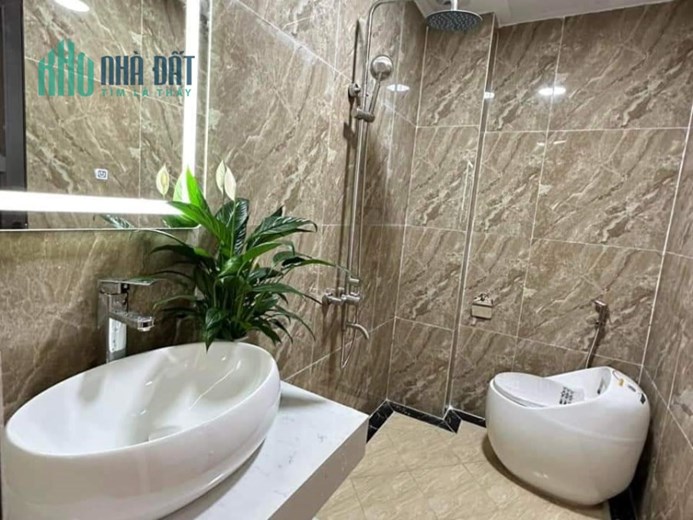 KHU VIP NƠ TRANG LONG - HXH  - CÁCH MẶT TIỀN 300 MÉT – GIÁ 4.8TỶ.