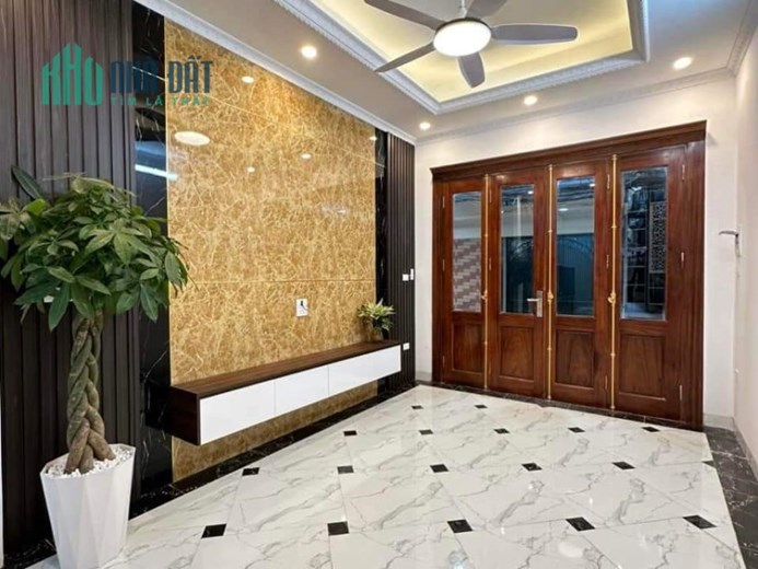 KHU VIP NƠ TRANG LONG - HXH  - CÁCH MẶT TIỀN 300 MÉT – GIÁ 4.8TỶ.