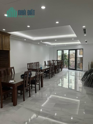 Bán nhà quận ủy Đống Đa, kết nối Hoàng Cầu, 75m2, 4 tầng, phân lô, ô tô, 15 tỷ nhỉnh