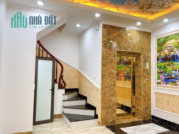 Bán nhà Hoàng Hoa Thám, Ba Đình. 44m2; 6 tầng; MT4.7m; TM; giá 8 tỷ 29. Phương