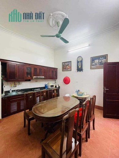 Bán Nhà Mặt Phố Đê La Thành Nhỏ 60m2 x 4 tầng, mặt Phố kinh doanh sầm uất , giá cho các nhà đầu tư