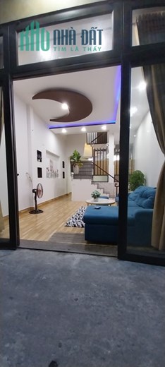 .Nhà Nguyễn Tri Phương, 40m ra Mặt tiền, kiệt 3m, 2 tầng đẹp, 2.x tỷ