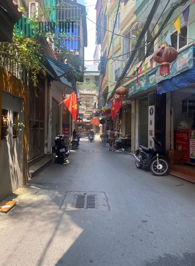 Hiếm.  Bán nhà Mỗ Lao Hà Đông, 43m2, MT 7m, 3 tầng 4 ngủ. Giá chỉ 3.99 tỷ, rất gần ô tô.