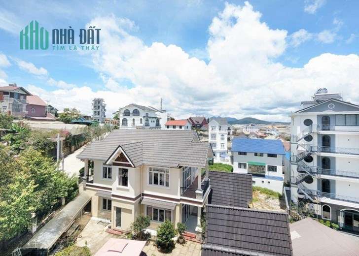 Bán biệt thự 6 tầng tại Trịnh Hoài Đức Phường 11 Đà Lạt giá đầu tư