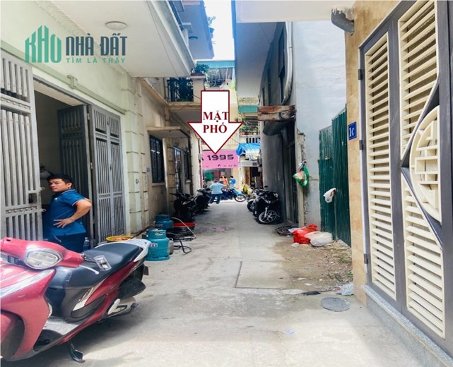 Bán nhà đẹp Yên Hòa, Cầu Giấy vài bước chân ra phố, nhà dân xây ở ngay