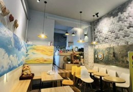 Sang toàn bộ nội thất thiết kế và tất cả trang thiết bị vận dụng cần thiết của quán Địa chỉ: Linh