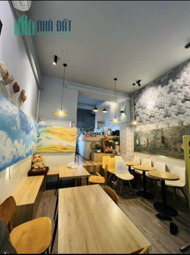 Sang toàn bộ nội thất thiết kế và tất cả trang thiết bị vận dụng cần thiết của quán Địa chỉ: Linh