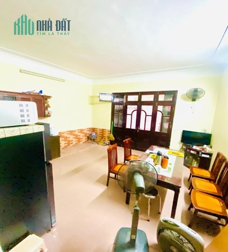 Bán nhà đẹp Yên Hòa, Cầu Giấy vài bước chân ra phố, nhà dân xây ở ngay