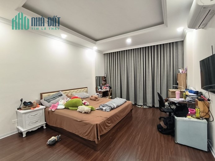 Bán nhà Nguyễn Văn Cừ, 69m x 4 tầng, MT 4m, ô tô tránh, kinh doanh, 12 tỷ 7