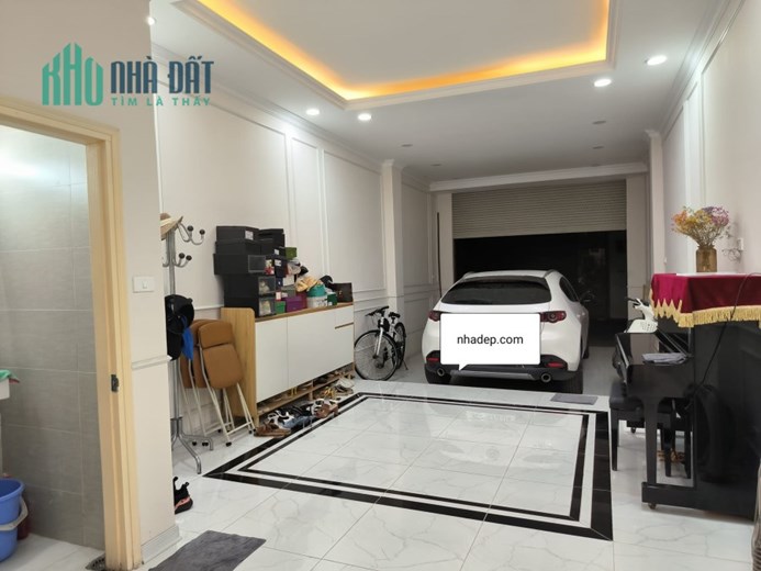 Bán nhà Nguyễn Văn Cừ, 69m x 4 tầng, MT 4m, ô tô tránh, kinh doanh, 12 tỷ 7