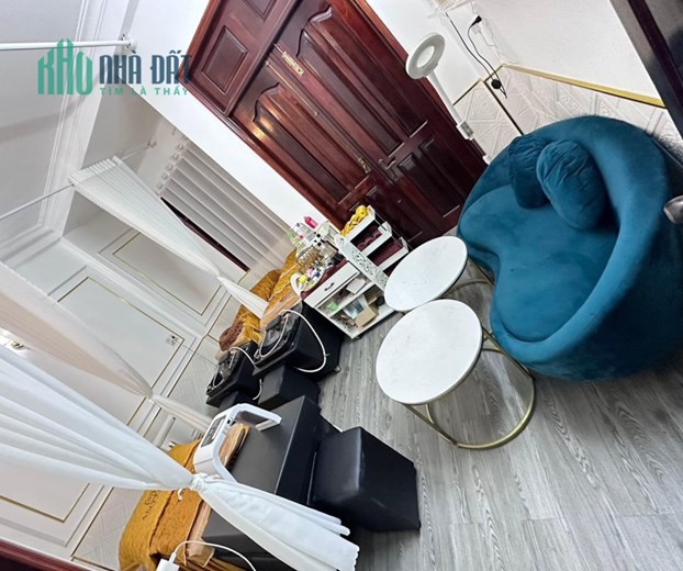 SANG NHƯỢNG TIỆM NAIL ĐỊA CHỈ QUẬN TÂN PHÚ, HỒ CHÍ MINH
