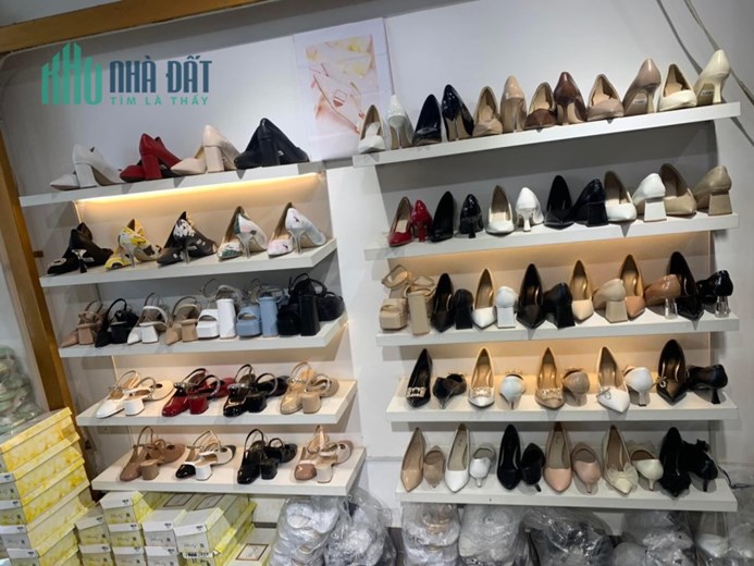 SANG NHƯỢNG MẶT BẰNG BUÔN BÁN ĐỊA CHỈ 242 PHAN CHU TRINH, PHƯỜNG TÂN LỢI, THÀNH PHỐ BUÔN MA THUỘT
