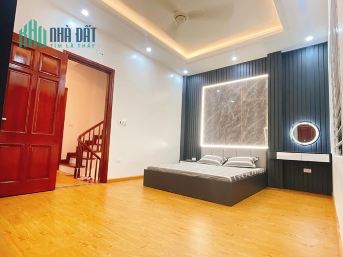Bán nhà đẹp ở ngay Xuân Thủy Cầu Giấy. DT 42m - 4T - Mt 5m Chỉ 6.3 tỷ Gần Phố , Trường ĐH