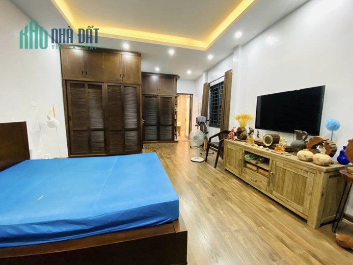BÁN NHÀ PHỐ TRẦN KHÁT CHÂN 51M - 5 TẦNG DÂN XÂY NỘI THẤT GỖ XỊN NGÕ NÔNG NHỈNH 6 TỶ