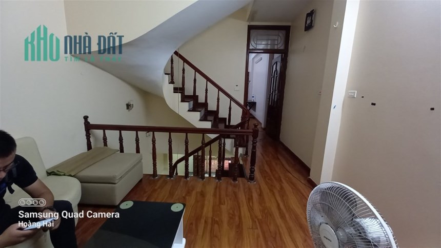BÁN NHÀ PHÙNG KHOANG - NAM TỪ LIÊM, 4 TẦNG CHẮC CHẮC FULL NỘI THẤT XỊN SÒ, CHỈ HƠN 4 TỶ.