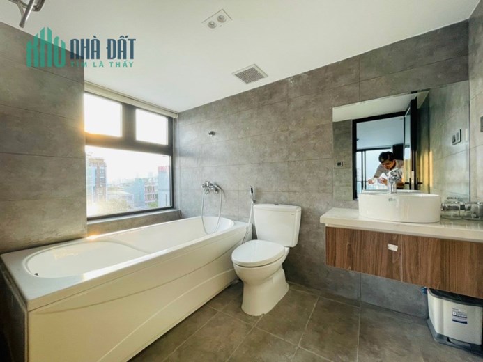 Siêu Phẩm Dòng Tiền 1,2 tỷ/năm. Tòa căn hộ 7 tầng Lương Thế Vinh, MT 7m. Cạnh cầu Rồng cách biển 3p
