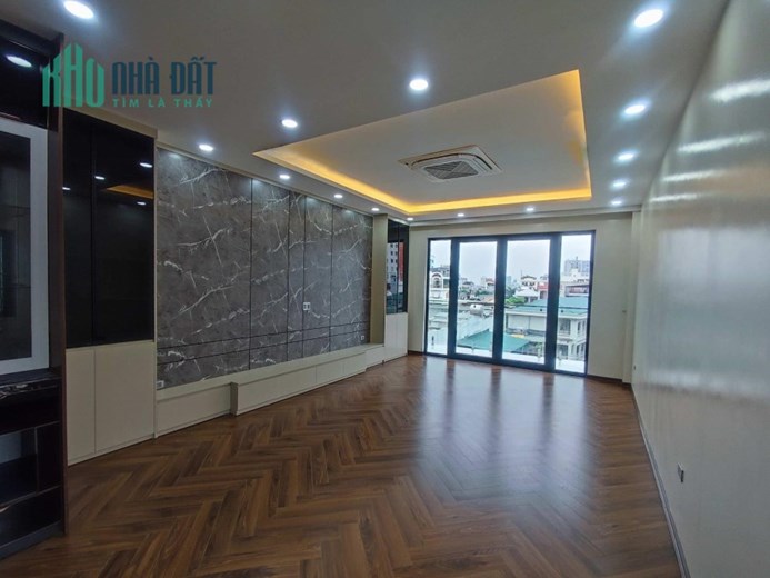 bán nhà Ngọc Lâm 90m x 7tầng, mặt tiền 5.7m, thang máy, vỉa hè, ôtô tránh