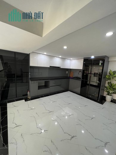 Hiếm đẹp, Gara oto, lô góc, mới keng 44m, 5 tầng, Tây Trà, kinh doanh VP, online, giá tốt