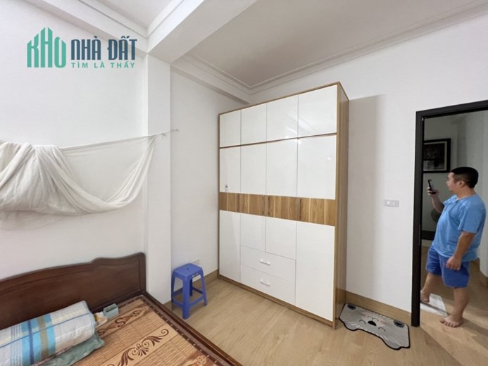 PHẠM VĂN ĐỒNG - NHÀ DÂN XÂY 1 NĂM ĐANG Ở - Ô TÔ 5 CHỖ ĐỖ CỬA - 40M2 X 4 TẦNG - NHỈNH 6 TỶ