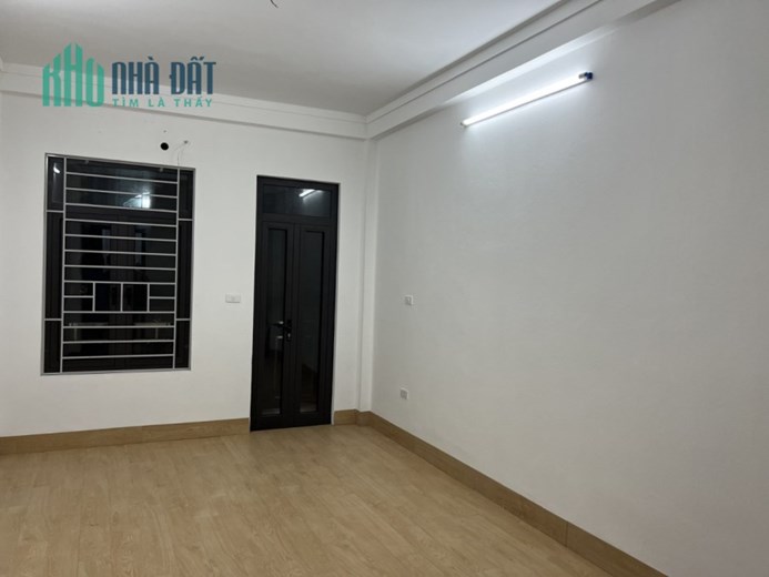 PHẠM VĂN ĐỒNG - NHÀ DÂN XÂY 1 NĂM ĐANG Ở - Ô TÔ 5 CHỖ ĐỖ CỬA - 40M2 X 4 TẦNG - NHỈNH 6 TỶ