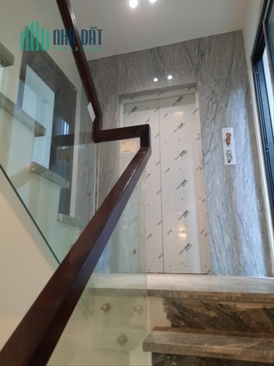 Bán gấp siêu phẩm Nguyễn Văn Cừ 75m2, 6T, mt_6m, hơn 15 tỷ đàm phán Long Biên Hà Nội