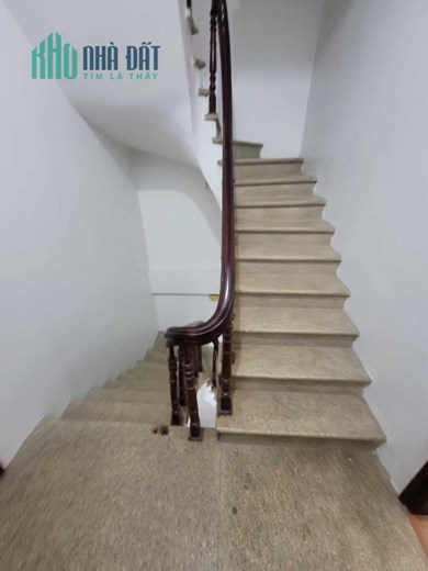Hoàng Hoa Thám 63m², 5 tầng, MT 6.7m, giá 11.7 tỷ Ba Đình. O94lO7l689