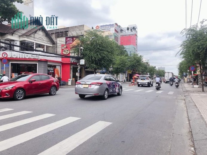 Bán Nhà Mặt Tiền Trường Chinh, Tân Bình, 114m2, 4 Tầng Mới, Dòng Tiền 25tr, Chỉ 25 Tỷ TL.