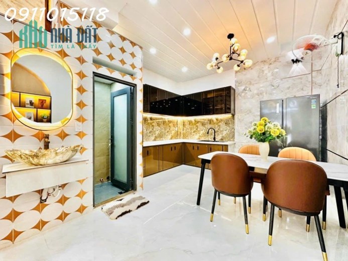 NHÀ ĐẸP MỚI XÂY - HẺM XE HƠI ĐỖ SÁT CỬA - TẶNG FULL NỘI THẤT - 3 TẦNG - 44M2 - GIÁ NHỈNH 5 TỶ
