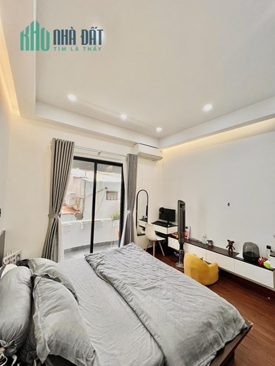 Bán Nhà Lý Thường Kiệt, Giáp Q10, 3 Tầng, Còn 4.4 Tỷ