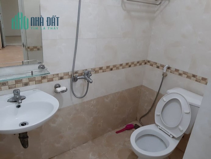 Cho thuê phòng ngõ 379 Đội Cấn, Ba Đình, đủ đồ. oto đỗ cửa. Gần trường đại học  3tr