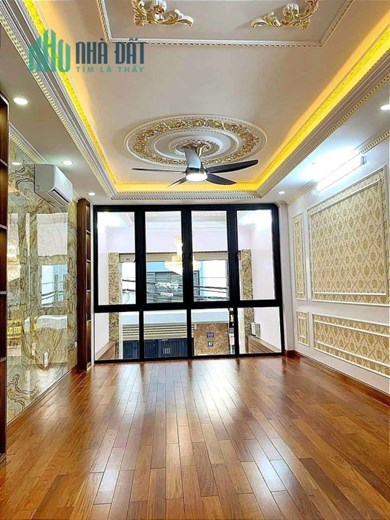Bán nhà Yên Lạc- chỉ 14,5 tỉ-sdtt 52m2x7 tầng- biệt thự thu nhỏ- gara ô tô siêu rộng- nhà đẹp ở