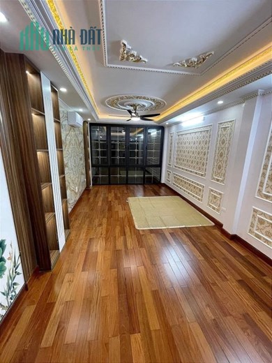 Bán nhà Yên Lạc- chỉ 14,5 tỉ-sdtt 52m2x7 tầng- biệt thự thu nhỏ- gara ô tô siêu rộng- nhà đẹp ở