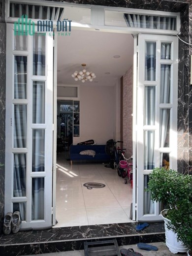 Nhà bán 3 Tầng gần MT Phạm Thế Hiển P6Q8 - Giá 5 Tỷ