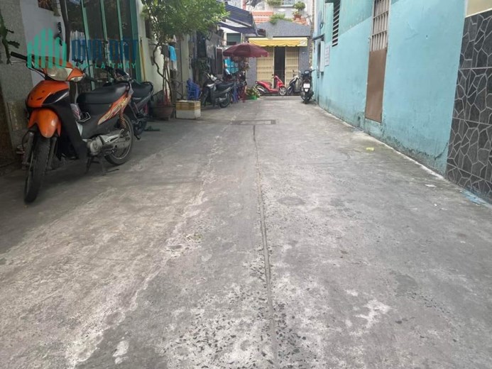 NHÀ BÁN - Q.11 - NGAY VÒNG XOAY ÂU CƠ - HẺM XE TẢI THÔNG  - VÔ Ở NGAY -  BÁN RẺ 3,4 TỶ