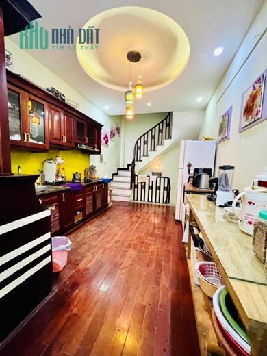 MAI DỊCH - NGÕ Ô TÔ PHÂN LÔ - NHÀ ĐẸP 6 TẦNG - CÁCH PHỐ 40M THẲNG TẮP - CHỈ NHỈNH 7 TỶ