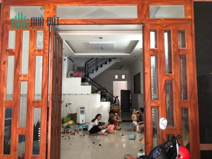 HXH THOẠI NGỌC HẦU, TÂN PHÚ,  69m2, 2 TẦNG, SỔ ĐẸP CỰC NÉT.

ĐANG CÓ SẴN HỢP ĐỒNG THUÊ DÀI HẠN 11