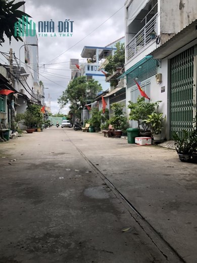 Bán nhà hẻm xe hơi 6m Lê Văn Quới sát mặt tiền 4x16m sổ vuông giá 4tỷX 0899306823