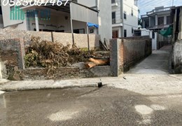 Chính chủ bán mảnh đất Võng La, 61.7m2, đường rộng 6m, 5′ đi bộ UBND xã, lô góc 2mt