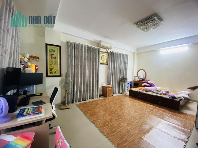 Bán nhà dân xây đường Hoàng Ngân Thanh Xuân, gần phố ô tô nhỏ đỗ cửa DT 65m2*4 tầng, chỉ 6.7 tỷ, Lh