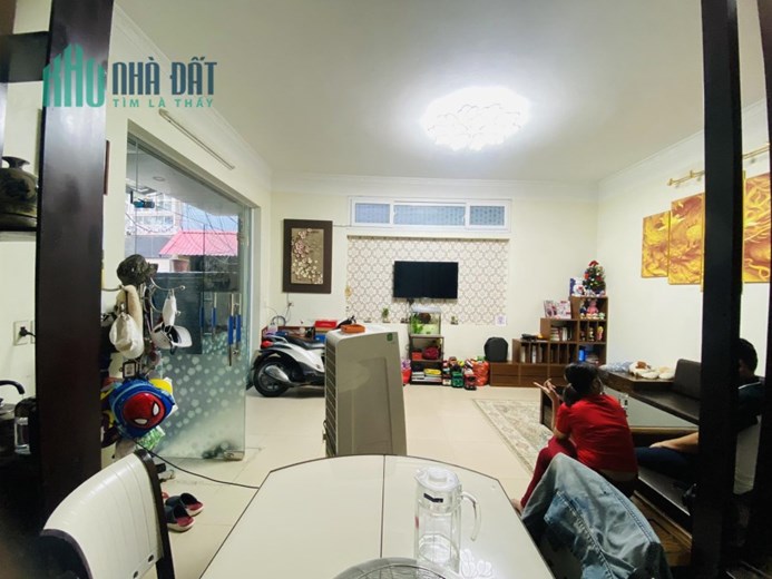 Bán nhà dân xây đường Hoàng Ngân Thanh Xuân, gần phố ô tô nhỏ đỗ cửa DT 65m2*4 tầng, chỉ 6.7 tỷ, Lh