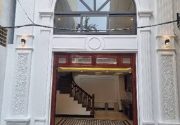 Bán NHÀ ĐẸP ở luôn 40m - LÔ GÓC - TẠI NGỌC TRÌ chỉ có 2,95 tỷ.
