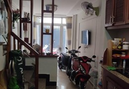 Nhà đẹp sát Q10, hẻm 3.5m Lý Thường Kiệt, 5 tầng nhỉnh 5 tỷ