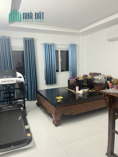 Bán Nhà Kênh Tân Hóa - 36m2 - 3 tầng - HXH Sát MT