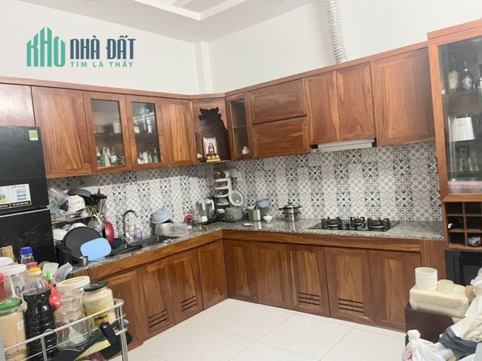 Bán Nhà Kênh Tân Hóa - 36m2 - 3 tầng - HXH Sát MT