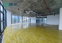 Cho thuê Tòa nhà Văn phòng, mặt phố Đông Anh, 2500m2, 8T, 280tr.