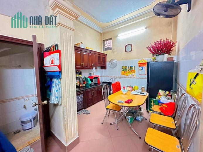 Bán nhà Xuân La 36m2, 4T, mt3.6m, 3.5 tỷ, Tây Hồ, ô tô.