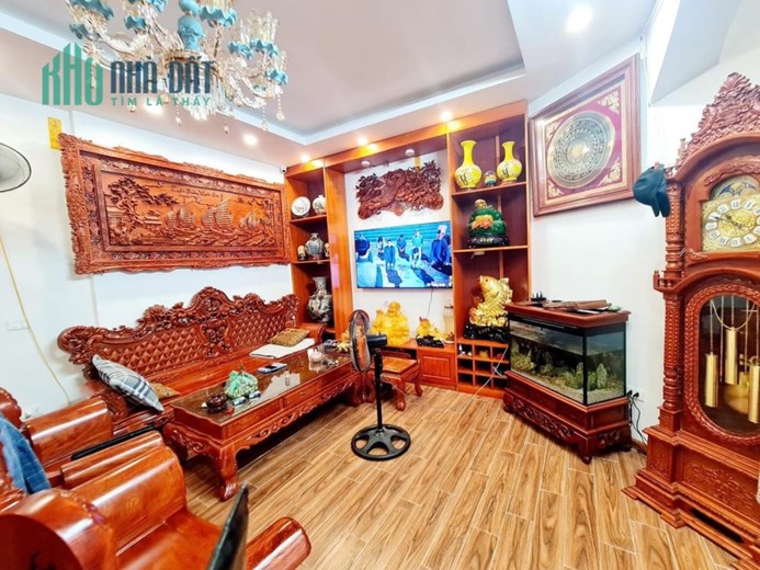NHÂN HOÀ - NHÀ ĐẸP - Ô TÔ QUA - 5M Ô TÔ TRÁNH - GẦN PHỐ -DT 45M - GIÁ 5 Tỷ 950T