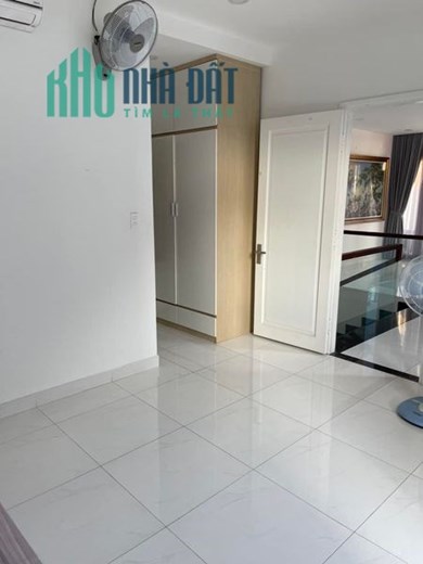 Bán biệt thự trung tâm Q7 chỉ 1km sang Q1 giá chỉ 20,4 tỷ