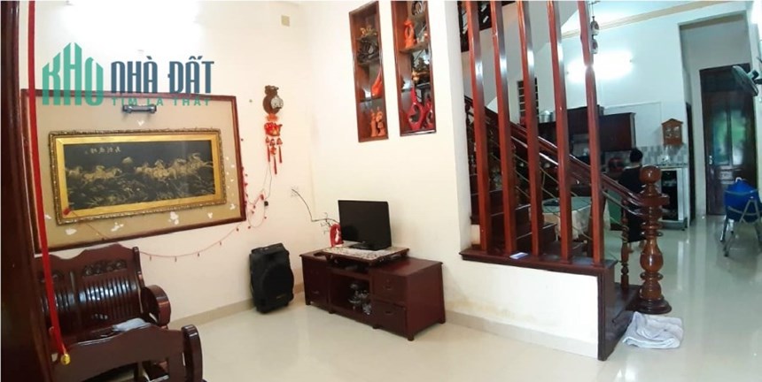 💥 Nhà Mặt Tiền Hoà Minh Bến Xe cách Tôn Đức Thắng 700m, 90m2, 3 tầng kiên cố, 2.x  tỷ