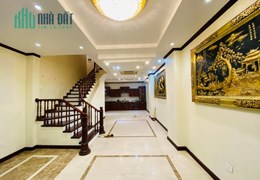 Bán ngôi nhà 5 tầng đường Khuất Duy Tiến. 55m, mt 5,2m, phân lô bàn cờ, ô tô tránh.